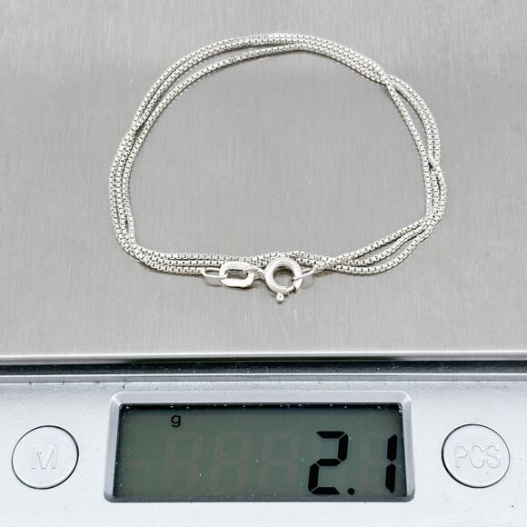 Vintage Sterling Silver 925 0.9mm Box Chain Necklace 18" - Picture 3 of 3